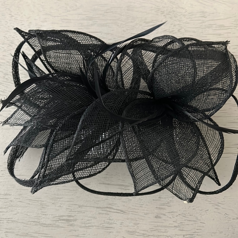 fascinator black